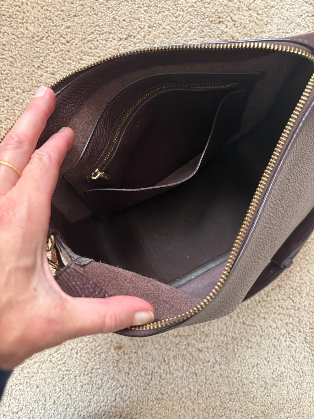 Vintage Cuyana Pebbled Leather Hobo Shoulder Bag in Burgundy - Picture 2 of 6